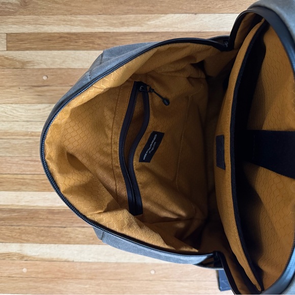 Waterfield Backpack - Picture 7 of 9